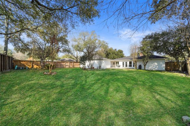 16121 Singapore Lane, Jersey Village, TX 77040