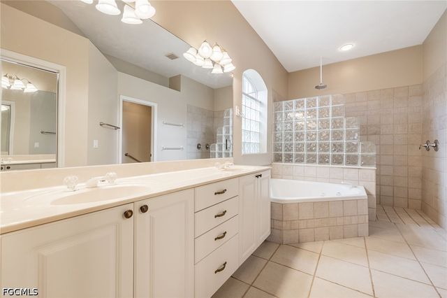 3437 NW 18th TER, Cape Coral, FL 33993