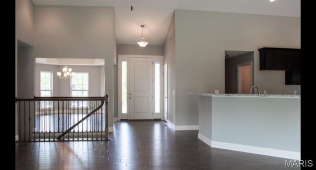 798 Canary Drive, Ballwin, MO 63021