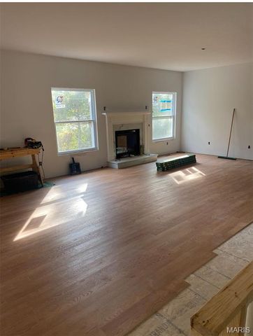 798 Canary Drive, Ballwin, MO 63021