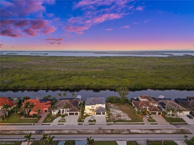 3512 Surfside BLVD, Cape Coral, FL 33914