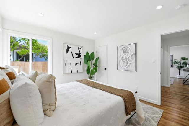1022 E Santa Inez Avenue, San Mateo, CA 94401
