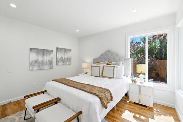 1022 E Santa Inez Avenue, San Mateo, CA 94401