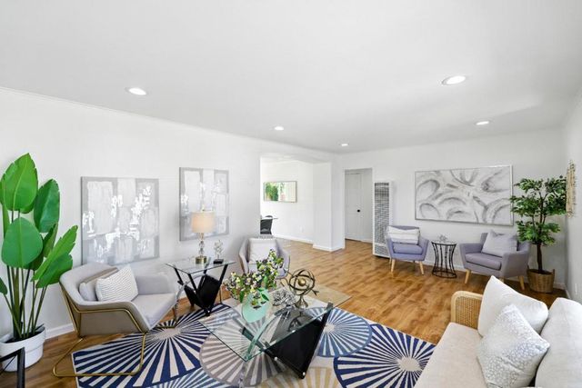 1022 E Santa Inez Avenue, San Mateo, CA 94401