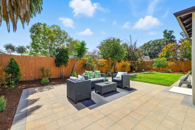 1022 E Santa Inez Avenue, San Mateo, CA 94401