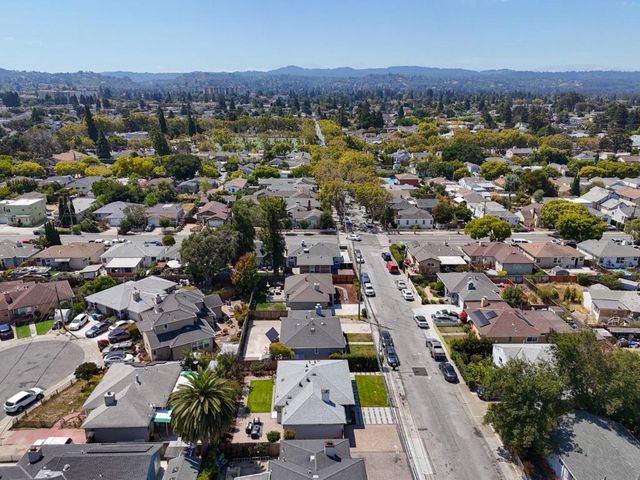1022 E Santa Inez Avenue, San Mateo, CA 94401