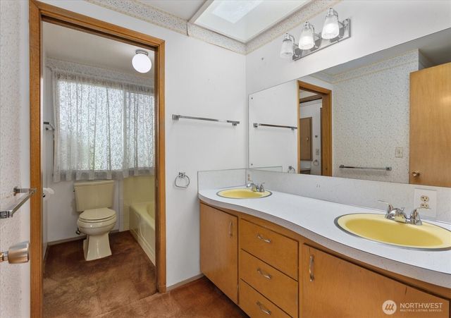 29852 Marine View Drive SW, Federal Way, WA 98023