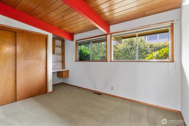 29852 Marine View Drive SW, Federal Way, WA 98023