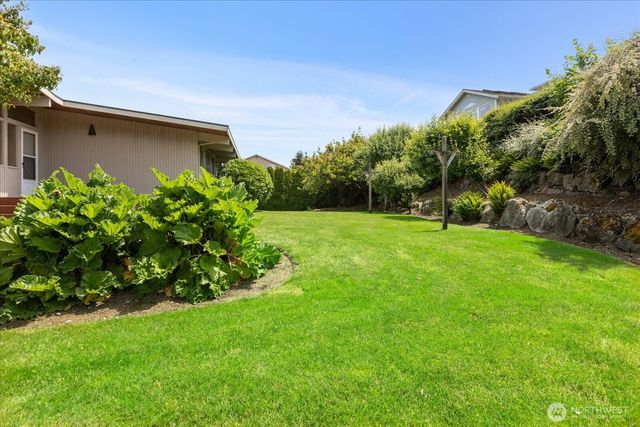 29852 Marine View Drive SW, Federal Way, WA 98023