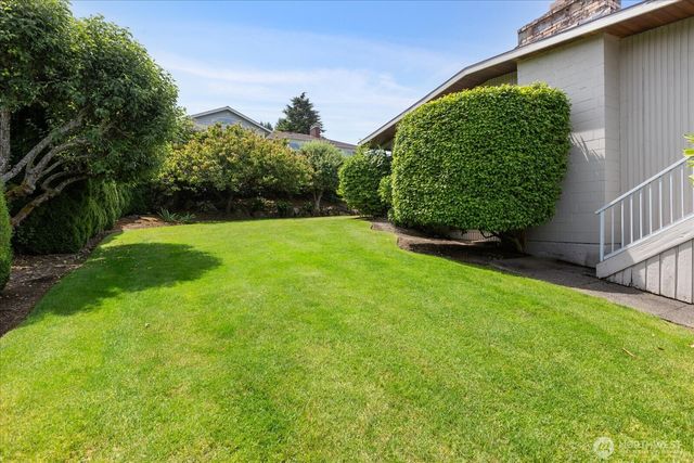 29852 Marine View Drive SW, Federal Way, WA 98023