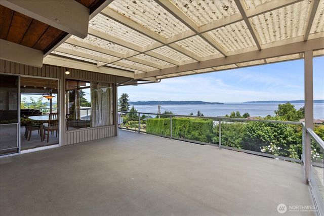 29852 Marine View Drive SW, Federal Way, WA 98023