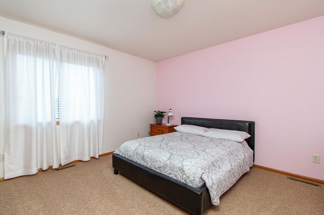 3662 N Sedona Court, West Fargo, ND 58078