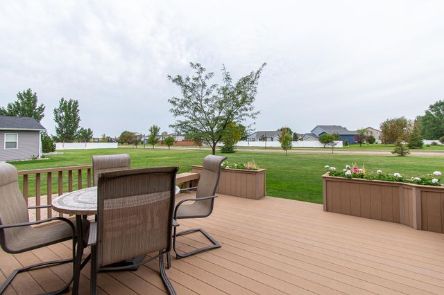 3662 N Sedona Court, West Fargo, ND 58078