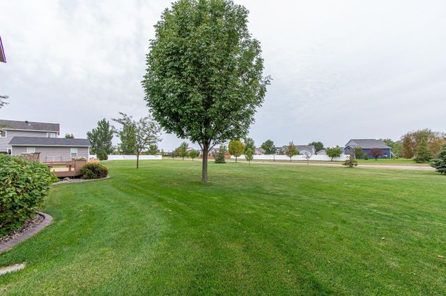 3662 N Sedona Court, West Fargo, ND 58078