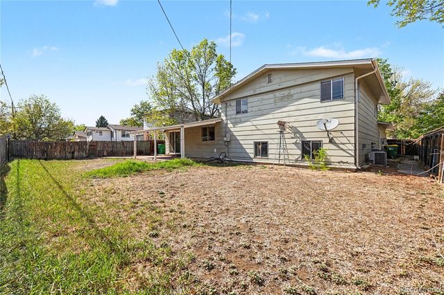966 E 8th Avenue, Broomfield, CO 80020