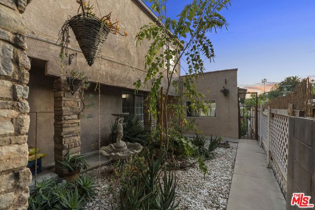 523 Oleander Drive, Los Angeles, CA 90042