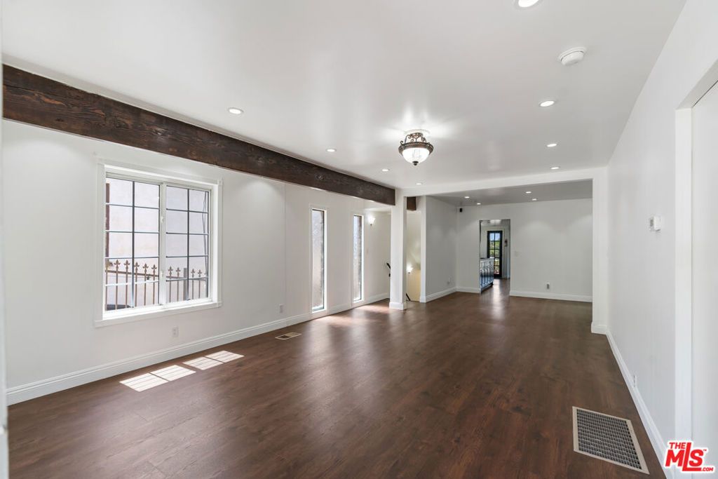 Image 5 of property listing at 523 Oleander Drive, Los Angeles, CA 90042