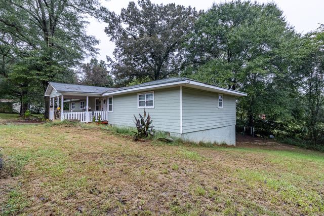 192 Cardinal Boulevard SE, Calhoun, GA 30701