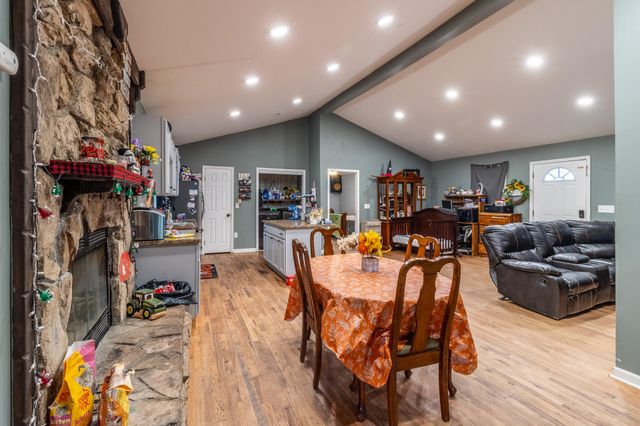 192 Cardinal Boulevard SE, Calhoun, GA 30701