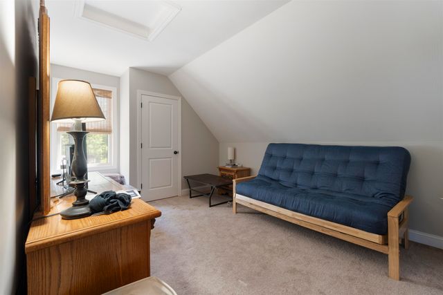38 Regina Avenue, Raymond, NH 03077