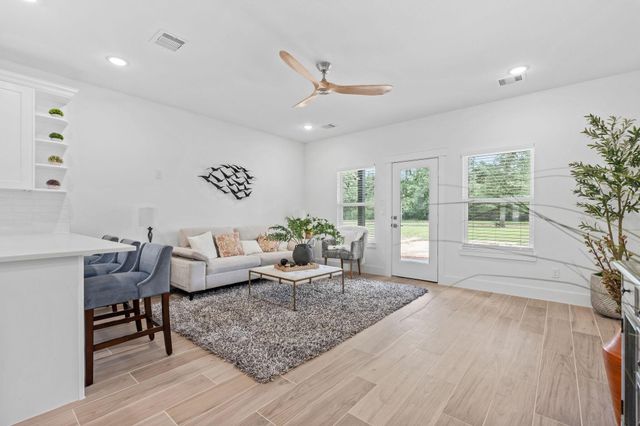 39645 Bosque Road, Hempstead, TX 77445