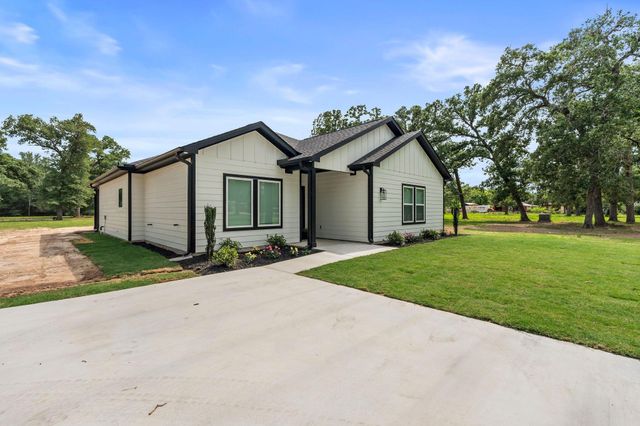 39645 Bosque Road, Hempstead, TX 77445