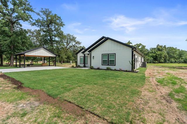 39645 Bosque Road, Hempstead, TX 77445