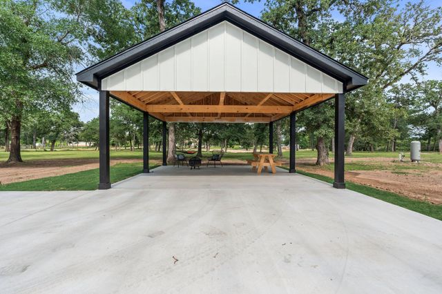 39645 Bosque Road, Hempstead, TX 77445