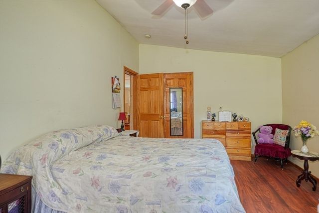 95 Charlton Street, Oxford, MA 01540
