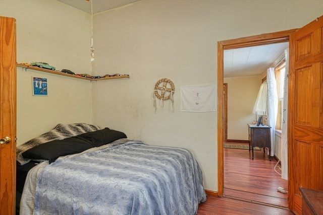 95 Charlton Street, Oxford, MA 01540
