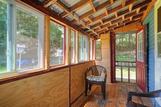 95 Charlton Street, Oxford, MA 01540