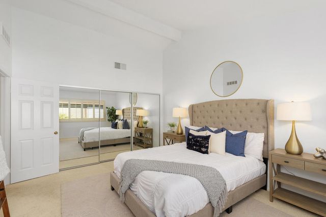 220 Green Mountain Drive N, Palm Desert, CA 92211