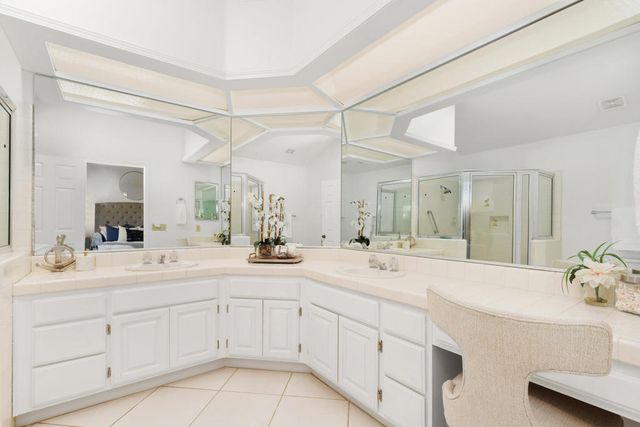 220 Green Mountain Drive N, Palm Desert, CA 92211