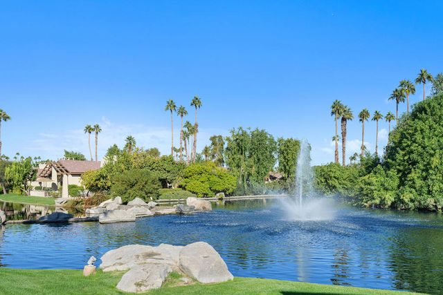 220 Green Mountain Drive N, Palm Desert, CA 92211