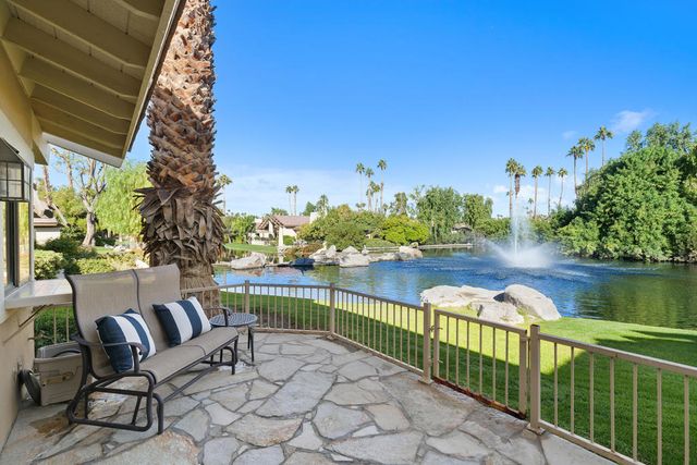 220 Green Mountain Drive N, Palm Desert, CA 92211