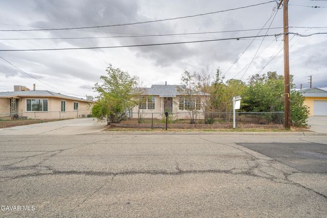 38020 E 12th Street, Palmdale, CA 93550