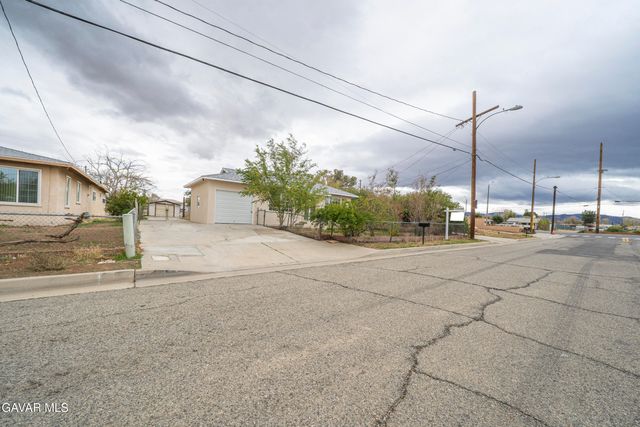 38020 E 12th Street, Palmdale, CA 93550