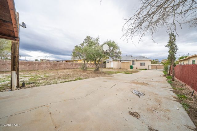 38020 E 12th Street, Palmdale, CA 93550