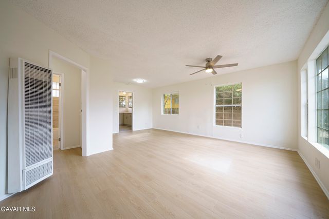 38020 E 12th Street, Palmdale, CA 93550