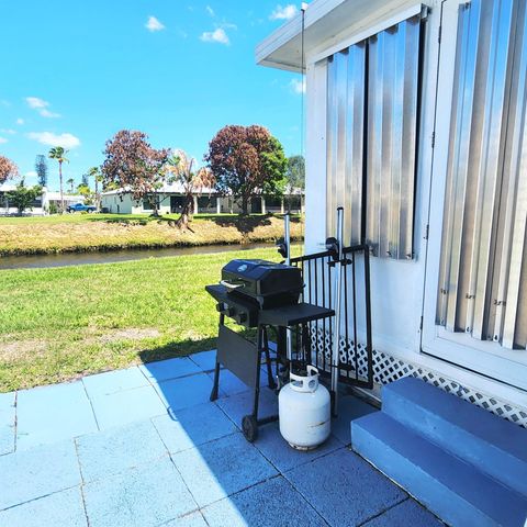 42 SE Spanish Way, Port St. Lucie, Port St Lucie, FL 34952