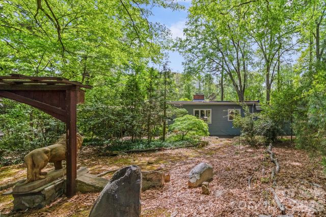 1051 Paramount Circle, Gastonia, NC 28052