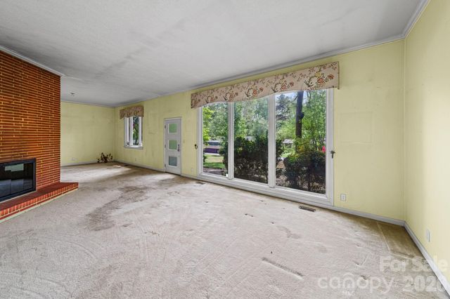 1051 Paramount Circle, Gastonia, NC 28052