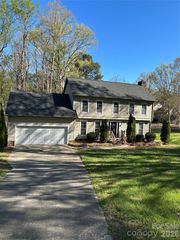 16333 Peach Grove Lane, Charlotte, NC 28277