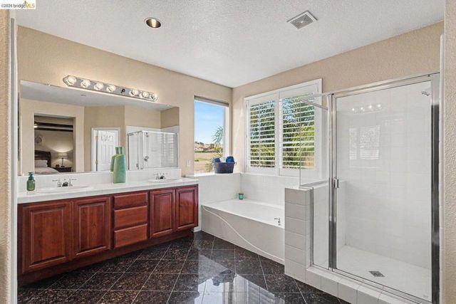 2645 Torrey Pines DR, Brentwood, CA 94513
