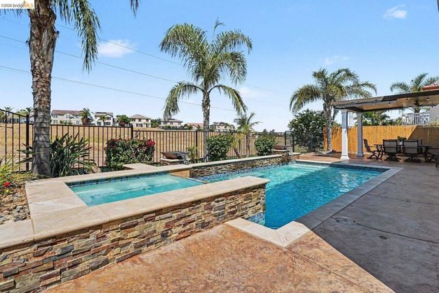 2645 Torrey Pines DR, Brentwood, CA 94513