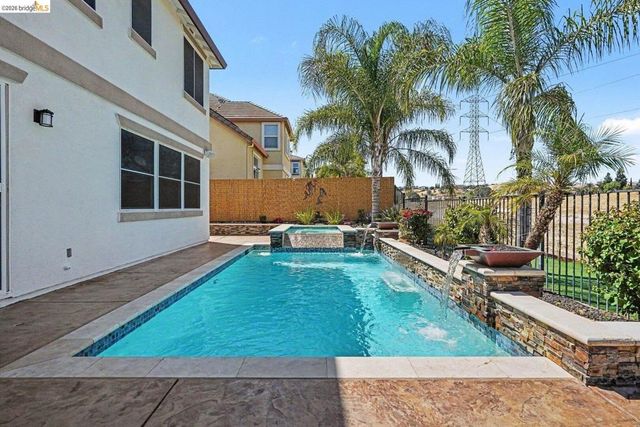 2645 Torrey Pines DR, Brentwood, CA 94513