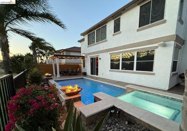 2645 Torrey Pines DR, Brentwood, CA 94513