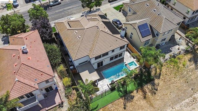 2645 Torrey Pines DR, Brentwood, CA 94513