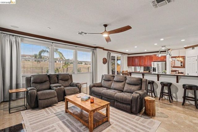 2645 Torrey Pines DR, Brentwood, CA 94513