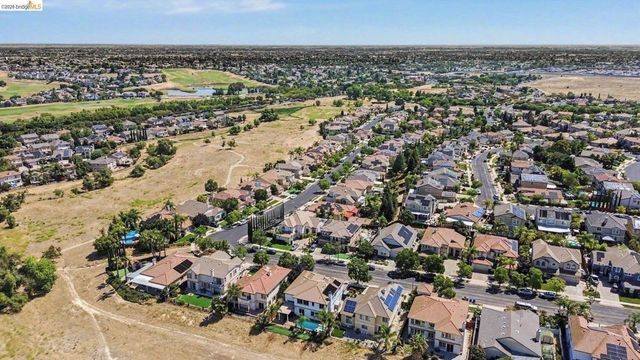 2645 Torrey Pines DR, Brentwood, CA 94513